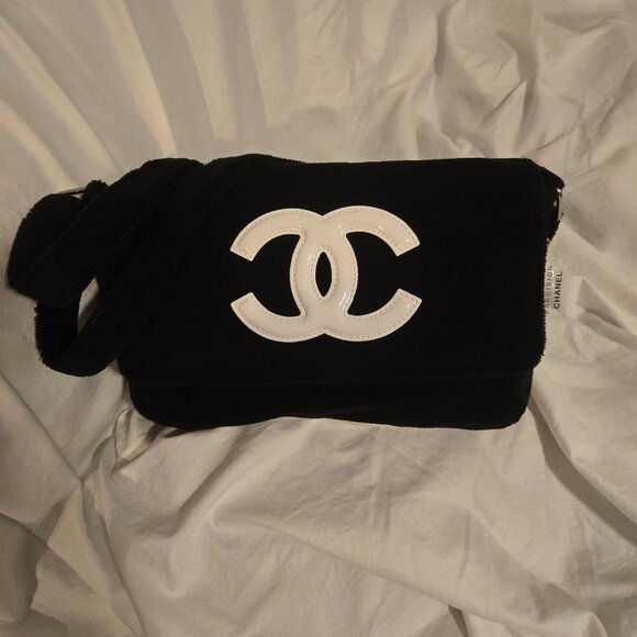 New GWP Precision Crossbody Velvet - Picture 1 of 6